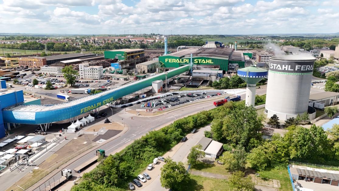 Luftaufnahme Feralpi Stahl - Foto (c) David Ohl